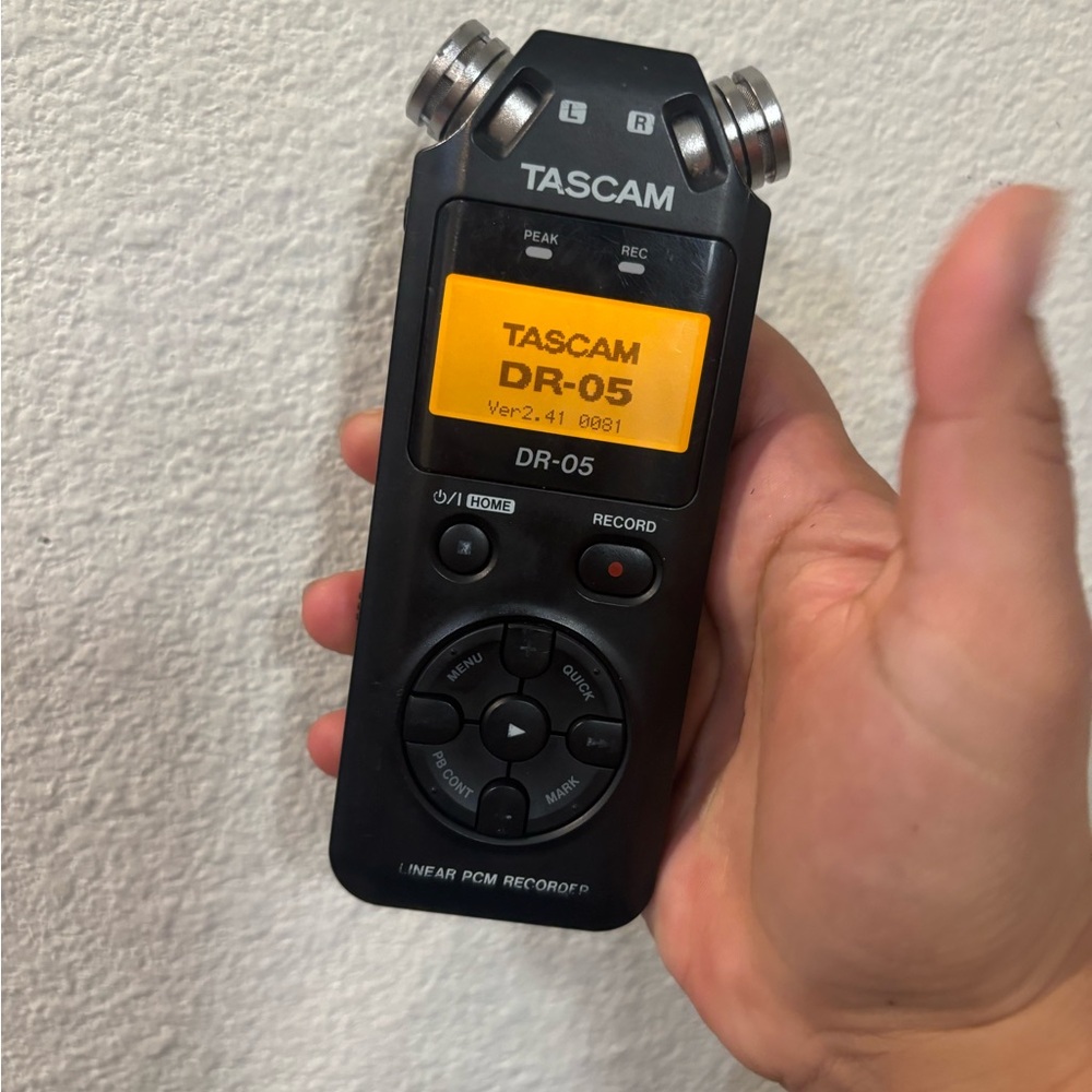 DR-05 Portable Audio Recorder - Black